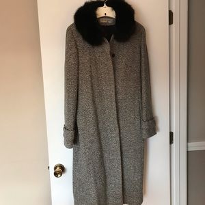 Madeline Herringbone Fur Collared Stunning Winter Coat Size 8